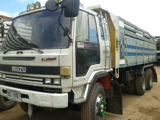 ขายร็อกกี้ 10ล้อ2เพลา195แรง