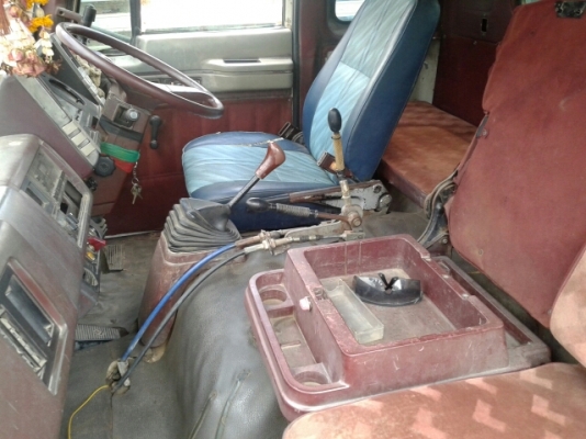 ขายร็อกกี้ 10ล้อ2เพลา195แรง ขายร็อกกี้ 10ล้อ2เพลา195แรง