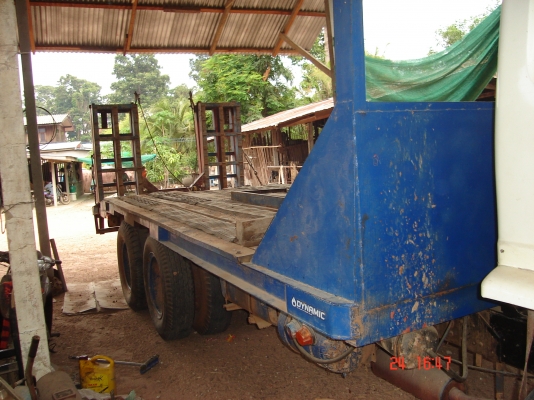 ขายรถบรรทุกรถเกี่ยว 10 ล้อ 1 เพลา  hino f18