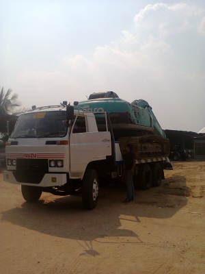 ขายเทนเลอร์10ล้อ2เพลาขึ้น200ได้