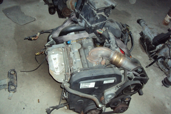 ขายเครื่องยนต์ VOLVO 850 พร้อมเกียร์ มีทั้งแบบธรรมดาและเทอร์โบ