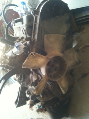 เครื่องยนต์ Daihatsu 660 cc พร้อมเกียร์ ราคา 4,500 เครื่องยนต์ Daihatsu 660 cc พร้อมเกียร์ ราคา 4,500