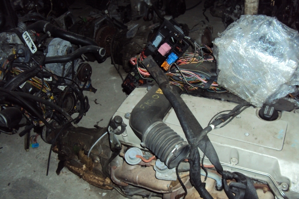 ขายเครื่องยนต์ BENZ 124 6 สูบพร้อมเกียร์ สนใจติดต่อ สุรินทร์ 089-444-6028 อภิชัย 081-562-8273 ขายเครื่องยนต์ BENZ 124 6 สูบพร้อมเกียร์ สนใจติดต่อ สุรินทร์ 089-444-6028 อภิชัย 081-562-8273