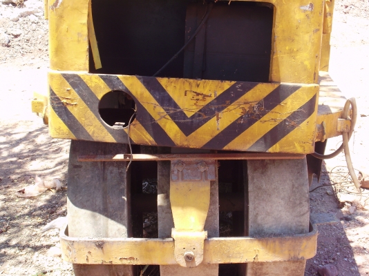 รถบด ล้อยาง ซาไก 2 คัน คันละ 40,000 เท่านั้น ใช้งานได้เลย