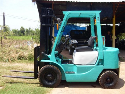 mitsubishi diesel  ขนาด 2.5 ตัน