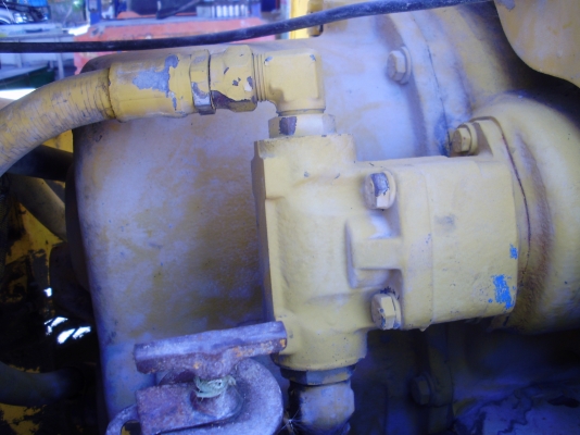 รถตัก ล้อยาง เอวอ่อน