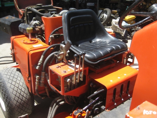 ขายรถตัดหญ้า TSUCHIYA TM3-320-4DH 3แก็งค์ พร้อมใช้งาน