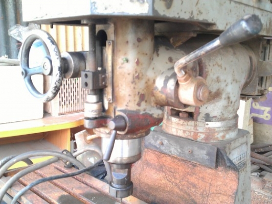 เครื่องมิลลิ่ง