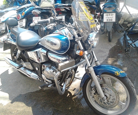 Honda Phantom 200cc.