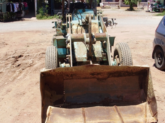 รถตักล้อยาง