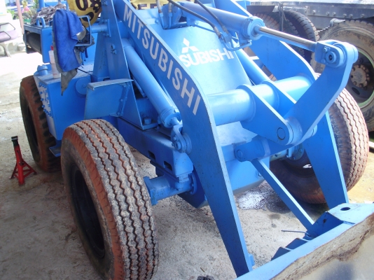 รถตักล้อยาง