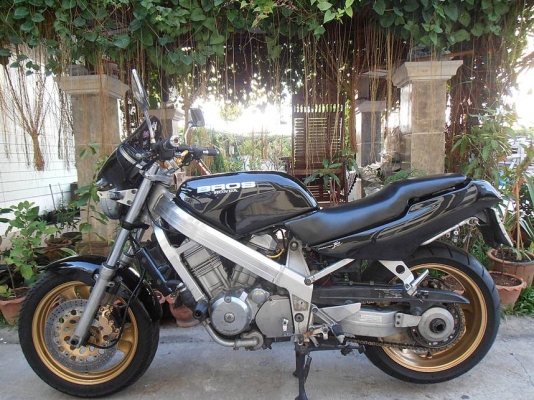 HONDA BROSS 400 ทะเบียนเเท้ เครื่องเเน่นๆ ถึงเเน่นที่สุด