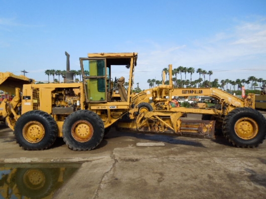 รถเกรด CATERPILLAR  140G  รถนอกนำเข้า จากญี่ปุ่นสภาพดีมาก ติดต่อ มานะ  085-9049669