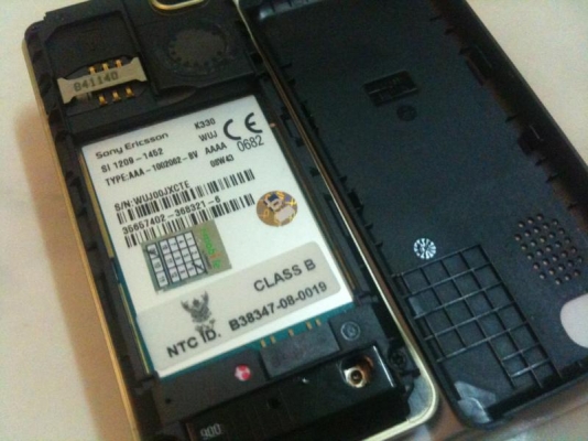 ขายโทรศัพท์ Sony Ericsson K330 ใหม่ 100 \% แถมบูลทูธ MOTO H-800 ส่งฟรี เคลมฟรี