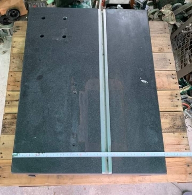5,500 บ. โทร 083-2000058 LINE ID:line832923แท่นระดับหินอ่อนยี่ห้อ Mitutoyo ขนาด 45 cm x 60x 10.5 cm 