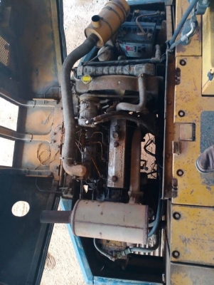 KOMATSU PC60-5 มีหัวคีป บุ้งกี๋ พร้อมใช้งาน