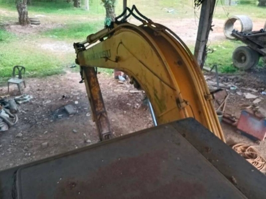 KOMATSU PC60-5 มีหัวคีป บุ้งกี๋ พร้อมใช้งาน