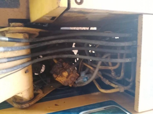 KOMATSU PC60-5 มีหัวคีป บุ้งกี๋ พร้อมใช้งาน