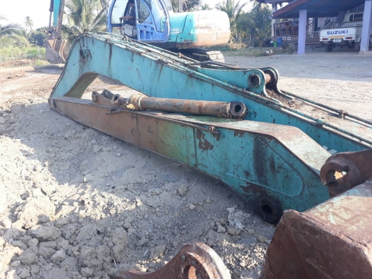 บูมยาว12เมตร Kobelco 120พร้อมปุ้งกี๋เดิม +ปุ้งกี๋ตักสวะ+กระบอกปลาย พร้อมใช้ บูมยาว12เมตร Kobelco 120พร้อมปุ้งกี๋เดิม +ปุ้งกี๋ตักสวะ+กระบอกปลาย พร้อมใช้