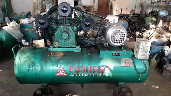 10แรง ถัง300 ไฟ380 ตามสภาพ อะไหล่หาง่าย 10แรง ถัง300 ไฟ380 ตามสภาพ อะไหล่หาง่าย