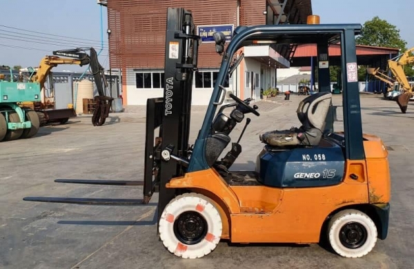 ขายด่วนลดกระเหน่ำราคาพิเศษ125,000บาทรถยกTOYOTA7FG15ยก1.5ตันเสาสูง3เมตรงาสไสน์ได้รถนอกสวยๆนำเข้ามาใหม่จากญี่ปุ่นยังไม่เคยใช้งานในเมืองไทยเลย=รุ่นใหม่เคื่องเบนซิน4สูบชั่วโม่งทำงานน้อยขายถูกๆๆมือ 1 ของเมืองไทยเอกสารอินวอยล์ 081-989-1989 หรั่งครับ