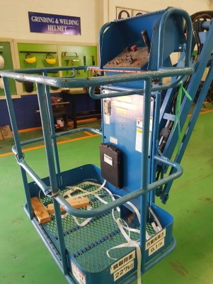 อีก1คัน กระเช้าไฟฟ้า 9เมตร GENIE Z-30 ยางดี แบตเตอรี่ดี ระบบสมบูรณ์ จากญี่ปุ่น อีก1คัน กระเช้าไฟฟ้า 9เมตร GENIE Z-30 ยางดี แบตเตอรี่ดี ระบบสมบูรณ์ จากญี่ปุ่น