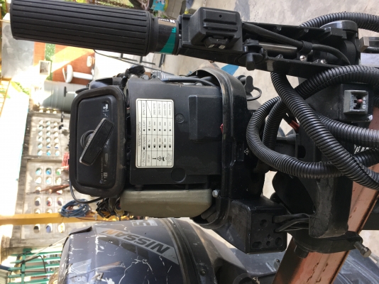 ขายเครื่องท่อนบน MERCURY 30 EFI สตาร์จไฟฟ้า ไม่มีกล่อง ไม่มีท่อนหาง สภาพสวย สินค้าตามรูป