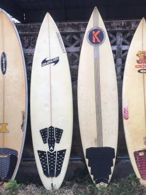 ขายกระดานโต้คลื่น Surfboards วินเทจ มา 4ตัว ขายกระดานโต้คลื่น Surfboards วินเทจ มา 4ตัว