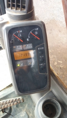 ขาย 1,250,000 HITACHI ZX 225 USR เล่มทะเบียน สภาพเก่านอก ไฟฟ้าครบ เคริ่องดี ปั้มแรง เอวแน่น ช่วงล่างสวย แอร์หนาว รถสวยพร้อมใช้งาน เอกสารพร้อมโอน รถอยู่ จันทบุรี 090-772-3710 090-772-3708