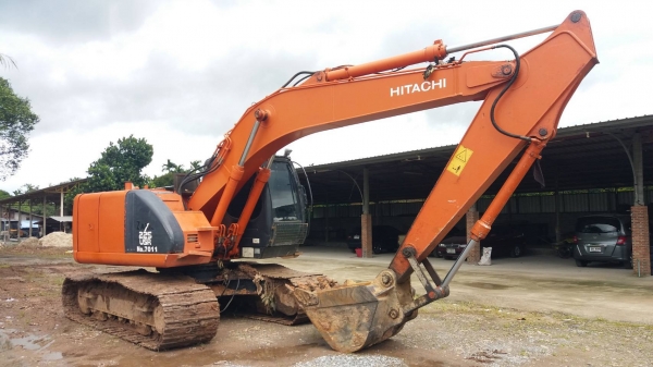 ขาย 1,250,000 HITACHI ZX 225 USR เล่มทะเบียน สภาพเก่านอก ไฟฟ้าครบ เคริ่องดี ปั้มแรง เอวแน่น ช่วงล่างสวย แอร์หนาว รถสวยพร้อมใช้งาน เอกสารพร้อมโอน รถอยู่ จันทบุรี 090-772-3710 090-772-3708