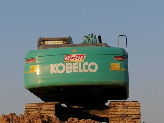 KOBELCO SK200-8YN12SUPER X สภาพสวยพร้อมใช้งาน
