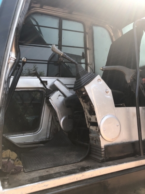 KOBELCO SK200-3 เครื่องใหม่ ปั้มใหม่ เฟลมสวย ช่วงล่างเต็ม แอร์เย็นเอกสารซื้อขาย KOBELCO SK200-3 เครื่องใหม่ ปั้มใหม่ เฟลมสวย ช่วงล่างเต็ม แอร์เย็นเอกสารซื้อขาย