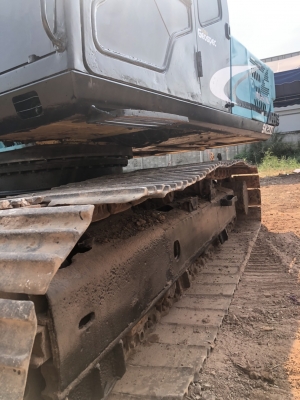 มีVDO KOBELCO SK200-3 เครื่องใหม่ ปั้มใหม่ เฟลมสวย ช่างล่างเต็ม แอร์เย็นเอกสารซื้อขาย