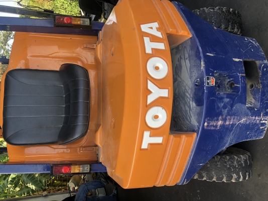 ขาย โฟรคลิฟท์ โตโยต้า รุ่น 5   เครื่อง ดีเซล หนัก 2.5 ตัน