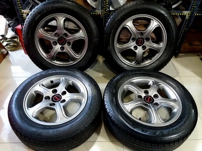 Enkei 15 นิ้ว 5รู114 สีซิลเวอร์เกรย์ ยางGoodyear 195 65 15 ปีเก่าใช้งานปกติแถมไปให้กับล้อทั้งชุด ใส่รถกะบะวีโก้ รถฮอนด้า5รู โตโยต้าได้หมด ซูซูกิแครี่บรรทุก ตจว จัดส่งได้ -กดที่ชื่อP2481 หรือเข้า www.phongcar2481.com มีสินค้าอีก -โทร 092-567- Enkei 15 นิ้ว 5รู114 สีซิลเวอร์เกรย์ ยางGoodyear 195 65 15 ปีเก่าใช้งานปกติแถมไปให้กับล้อทั้งชุด ใส่รถกะบะวีโก้ รถฮอนด้า5รู โตโยต้าได้หมด ซูซูกิแครี่บรรทุก ตจว จัดส่งได้ -กดที่ชื่อP2481 หรือเข้า www.phongcar2481.com มีสินค้าอีก -โทร 092-567-