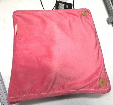 550 บ.ส่งถึงบ้านฟรี โทร 083-2000058 LINE ID: line832923 หมอนคลึงนวดหลังนวดเอวด้วยลูกลิ้งหมุนใช้ไฟ 22