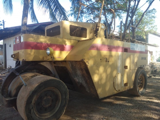 ขายด่วน รถบด WATANABA 700 สภาพพร้อมใช้งาน 7ล้อ เอกสารเล่มทะเบียน สนใจสอบถามไว้ใช้งาน 093 0764943  K ตั้ม