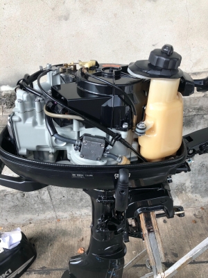ขาย เครื่องเรือ Suzuki 5 แรง สี่จังหวะหางยาว เก่าญี่ปุ่น ราคา 19,500