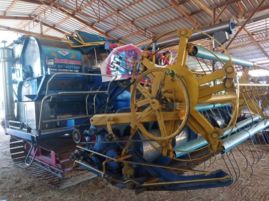 ขายรถเกี่ยวข้าวไทยเส็งยนต์ เดี่ยวทรนงปี55 ทรานฟาเมอร์เครื่องHINO JO8Cโบว์ ปั๊ม23ตัวเดิน12พร้อทำงาน ขายรถเกี่ยวข้าวไทยเส็งยนต์ เดี่ยวทรนงปี55 ทรานฟาเมอร์เครื่องHINO JO8Cโบว์ ปั๊ม23ตัวเดิน12พร้อทำงาน