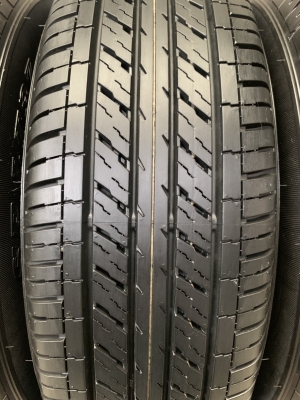 ยางป้ายแดง 215-65-16 Dunlop ปี 19 ดอกเต็มๆ ตุ่มอลัง เส้นสีชัด
