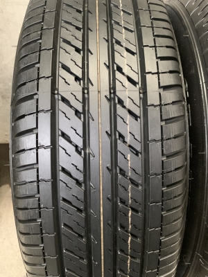 ยางป้ายแดง 215-65-16 Dunlop ปี 19 ดอกเต็มๆ ตุ่มอลัง เส้นสีชัด