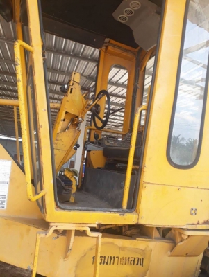 รถเกรด แชมป์เปี้ยน 710 เอกสารเล่มทะเบียน 850,000 นครศรีธรรมราช รถเกรด แชมป์เปี้ยน 710 เอกสารเล่มทะเบียน 850,000 นครศรีธรรมราช