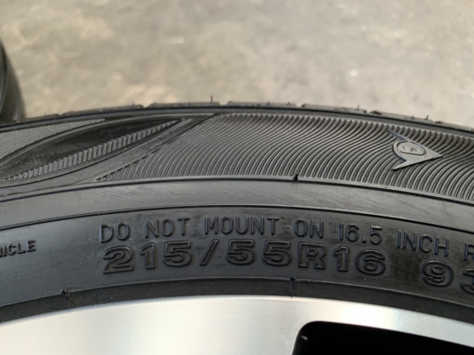 ล้อแม็ก Honda Civic FC ขอบ 16 สีดำหน้าเงา พร้อมยาง 215-55-16 Dunlop ปี 16