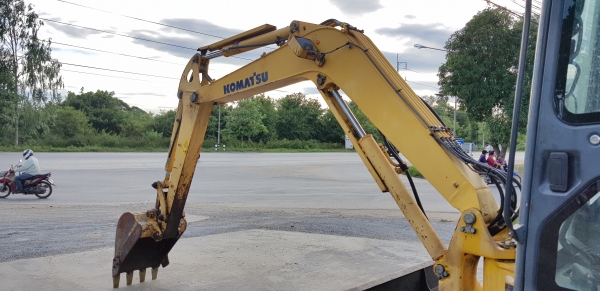 รถขุดโคมัตสุ Komatsu PC40MR-2 เก่าญี่ปุ่น รถขุดโคมัตสุ Komatsu PC40MR-2 เก่าญี่ปุ่น