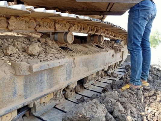 ขาย 999,999 CAT 315 D JAPAN เล่มทะเบียน ไฟฟ้าครบ เครื่องดี ปั้มแรง เอวแน่น ช่วงล่างเต็ม แอร์หนาว รถสวยพร้อมใช้งาน เอกสารพร้อมโอน รถอยู่ นครสวรรค์ 092-595-6777 061-446-2662 ญิ๋งยุ