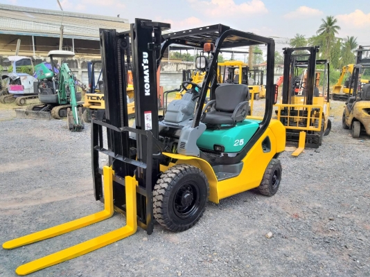 ขายรถยก KOMATSU FD25-16 เครื่องดีเซล 4D94E เสาสูง 3 เมตร ยกได้ 2.5 ตัน เกียร์ออโต้ รถนอกนำเข้า ติดต่อ 063-5628992