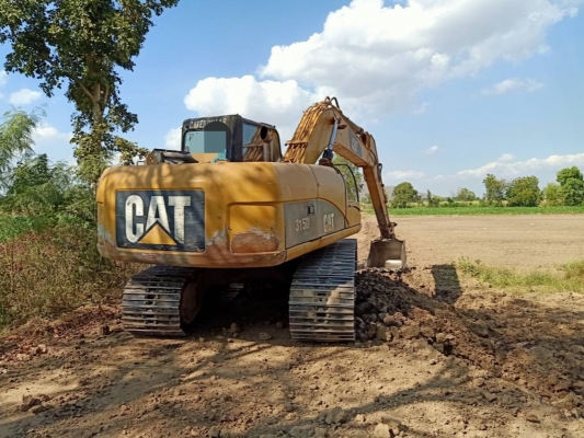 ขาย 999,999 CAT 315 D JAPAN เล่มทะเบียน ไฟฟ้าครบ เครื่องดี ปั้มแรง เอวแน่น ช่วงล่างเต็ม แอร์หนาว รถสวยพร้อมใช้งาน เอกสารพร้อมโอน รถอยู่ นครสวรรค์ 090-772-3710 090-772-3708