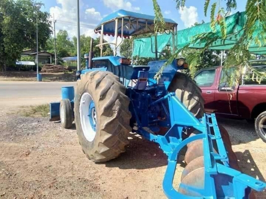 ขายรถไถFORD 77T5สภาพสวยพร้อมใช้เอกสารเล่มราคา250,000บาท ติดต่อคุณอ๊อฟ พิจิตร 086-737-9991