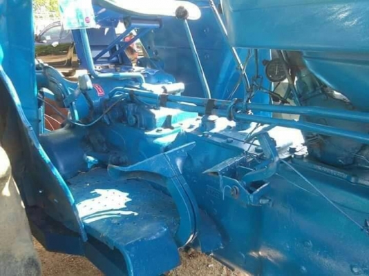 ขายรถไถFORD 77T5สภาพสวยพร้อมใช้เอกสารเล่มราคา250,000บาท ติดต่อคุณอ๊อฟ พิจิตร 086-737-9991