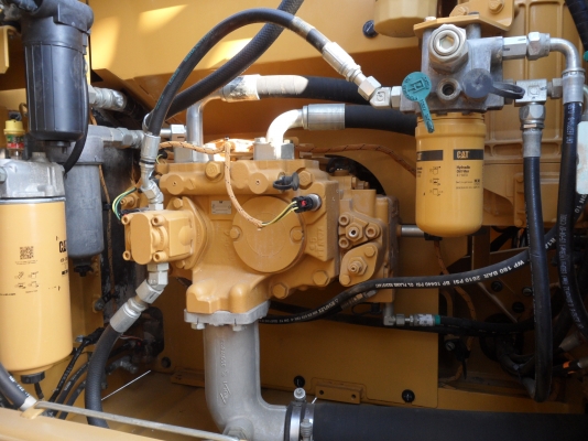 320d2 caterpillar 7,xxx ชั่วโมง ราคา 2,100,000 บาทเท่านั้น ที่ปทุมนี้นี่เอง 081-989-1989 หรั่งครับ 320d2 caterpillar 7,xxx ชั่วโมง ราคา 2,100,000 บาทเท่านั้น ที่ปทุมนี้นี่เอง 081-989-1989 หรั่งครับ